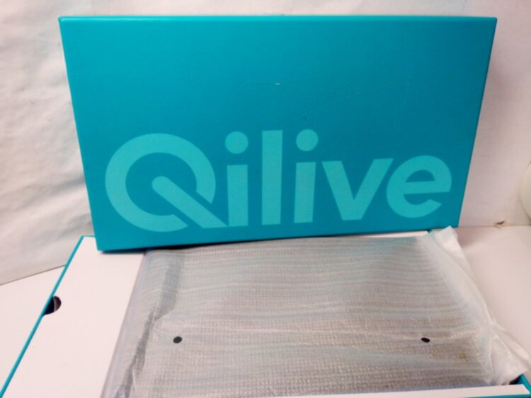 Qilive Q9T9IN Quad Core Android 7.1.2, kék hátlapos tablet, gyári dobozában.
