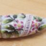 Bécsi domború felületű virágmintás porcelán pipafej réz kupakkal, Ausztriából,